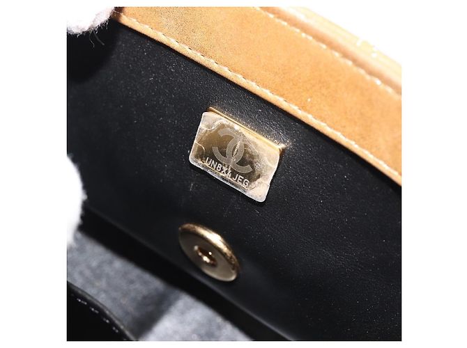CHANEL Matelasse Chain Shoulder Bag Leather 2way Gold CC Auth 188813SM D'oro - vista 11