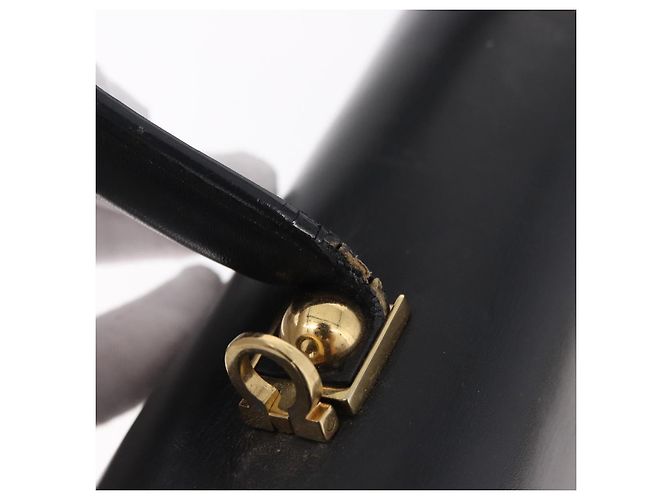 Borsa Salvatore Ferragamo Gancini in pelle nera e oro Auth 188245 Nero D'oro - vista 10