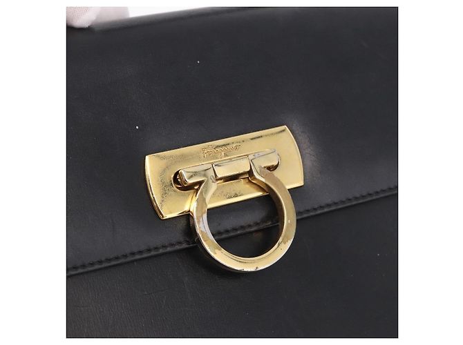 Borsa Salvatore Ferragamo Gancini in pelle nera e oro Auth 188245 Nero D'oro - vista 18