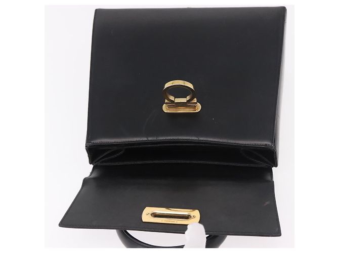 Borsa Salvatore Ferragamo Gancini in pelle nera e oro Auth 188245 Nero D'oro - vista 19