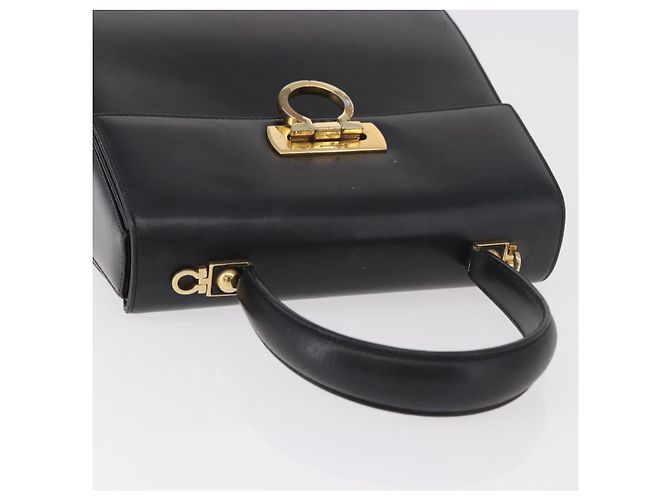 Borsa Salvatore Ferragamo Gancini in pelle nera e oro Auth 188245 Nero D'oro - vista 7