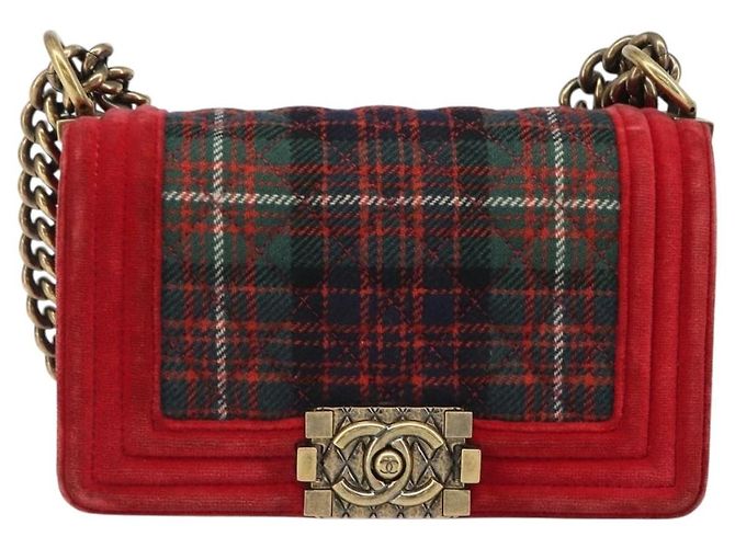 CHANEL Boy Chanel Chain Shoulder Bag Velor Red Gold CC Auth mr2605SAV Rosso D'oro - vista 13