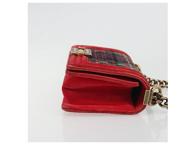 CHANEL Boy Chanel Chain Shoulder Bag Velor Red Gold CC Auth mr2605SAV Rosso D'oro - vista 3