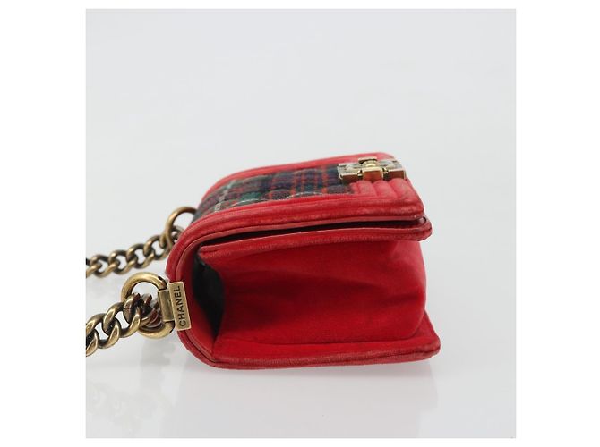 CHANEL Boy Chanel Chain Shoulder Bag Velor Red Gold CC Auth mr2605SAV Rosso D'oro - vista 4