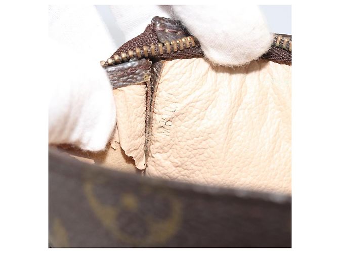 LOUIS VUITTON Monogram Poche Toilette 15 Pouch M47546 LV Auth mr2625 Monogramma - vista 12