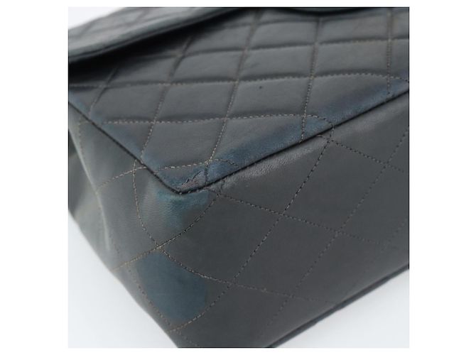 CHANEL Big Matelasse30 Chain Shoulder Bag Leather Black Gold CC Auth 188911V Nero D'oro - vista 14