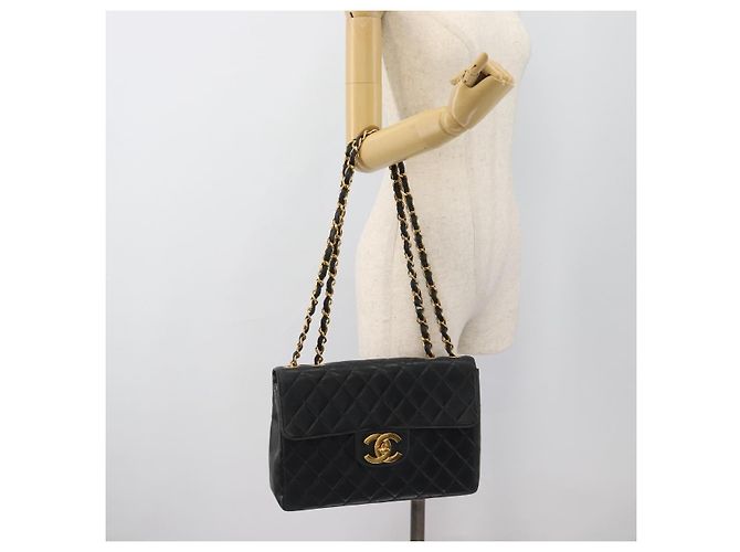 CHANEL Big Matelasse30 Chain Shoulder Bag Leather Black Gold CC Auth 188911V Nero D'oro - vista 24