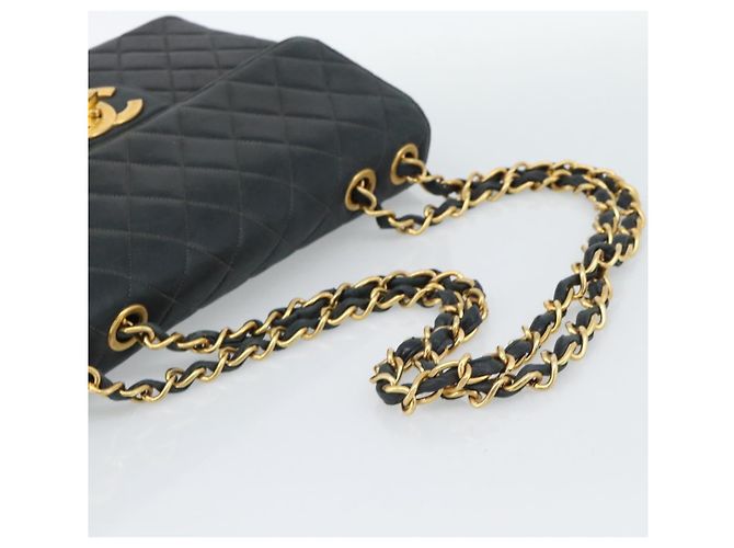 CHANEL Big Matelasse30 Chain Shoulder Bag Leather Black Gold CC Auth 188911V Nero D'oro - vista 7