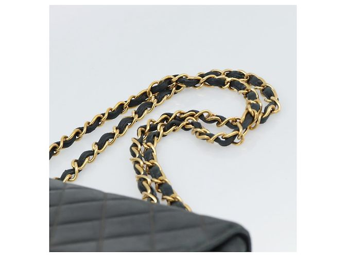 CHANEL Big Matelasse30 Chain Shoulder Bag Leather Black Gold CC Auth 188911V Nero D'oro - vista 8