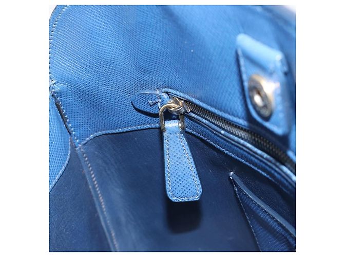 Saffiano Borsa PRADA in pelle Safiano blu e oro Auth 186433A D'oro - vista 21