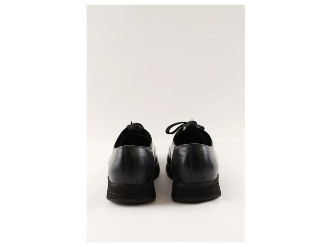 Prada Schwarze Schnürschuhe - Ansicht 2