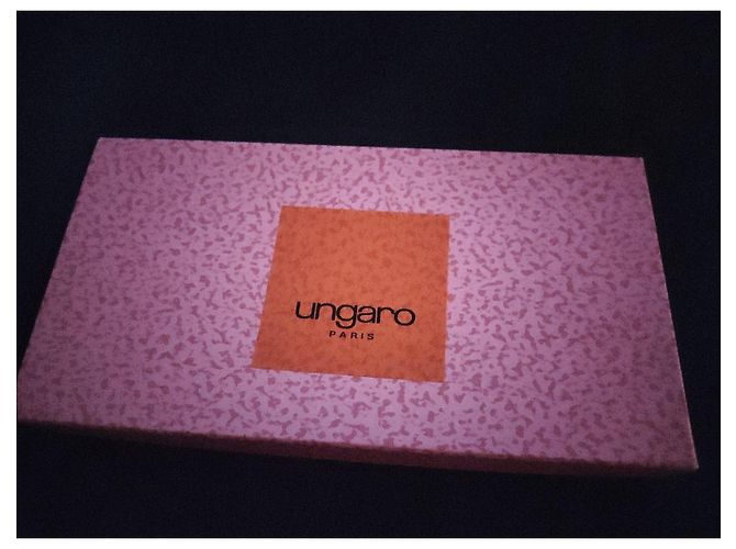 Autre Marque Ungaro beige leather wallet - view 6