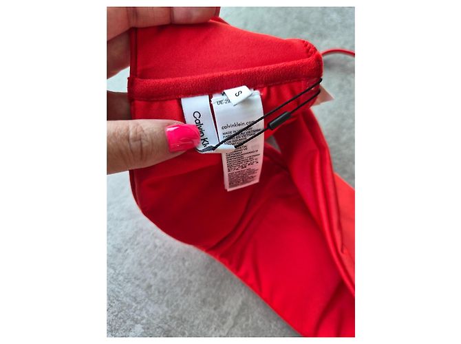 Conjunto Bikini Bandeau Rojo Calvin Klein Roja - vista 9