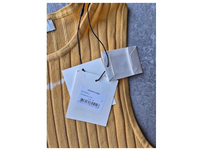 Sandro gelber Rippstrick-Pullover mit weißen Streifen - Ansicht 3