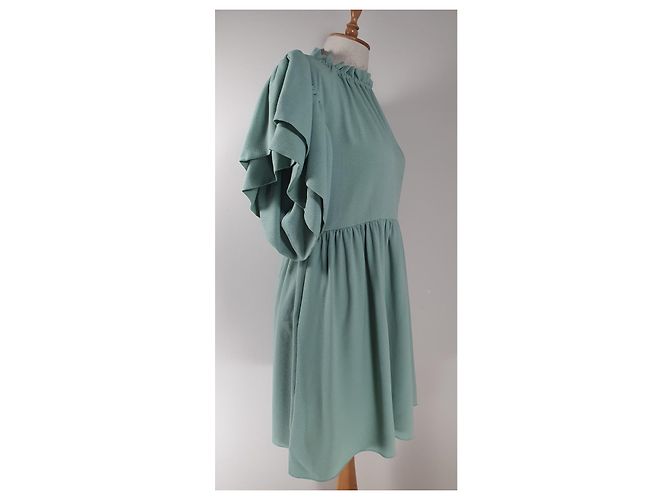 Autre Marque Hofmann Copenhagen Grünes Kleid mit Rüschen - Ansicht 4