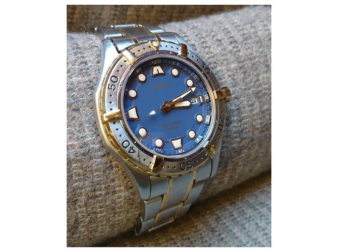 Seiko Scuba 7N35-6060 Relógio Quartz Azul Dourado - vista 2