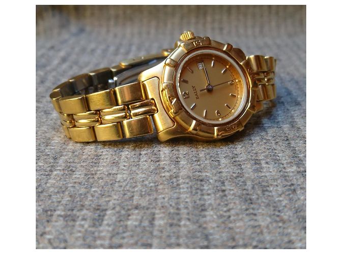 Bally Damenuhr Quarz ref. 12.04 Goldfarben Golden - Ansicht 14