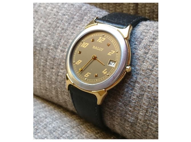 Bally Montre à quartz plaqué or réf. 73.01 Swiss Made Noir - vue 13