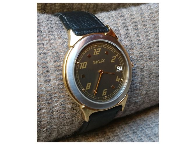 Bally Montre à quartz plaqué or réf. 73.01 Swiss Made Noir - vue 2