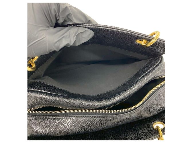 CHANEL Borsa a Spalla Matelassé Coco Mark in Pelle Caviar Nero - vista 10