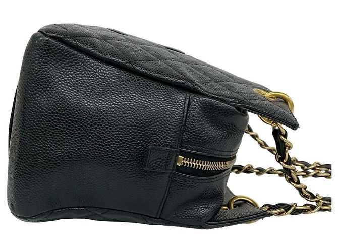 CHANEL Borsa a Spalla Matelassé Coco Mark in Pelle Caviar Nero - vista 6