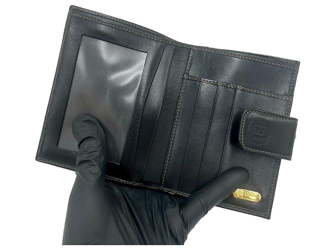 FENDI Vintage Pecan Leather Bi-fold Wallet Brown Khaki - view 7