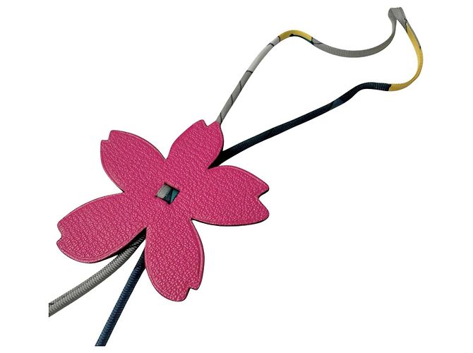 Hermès Hermes HERMES Charm Petit H Cherry Blossom Rosa Verde - vista 3