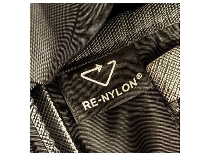 Zaino Prada Re-Nylon in pelle Nero - vista 11