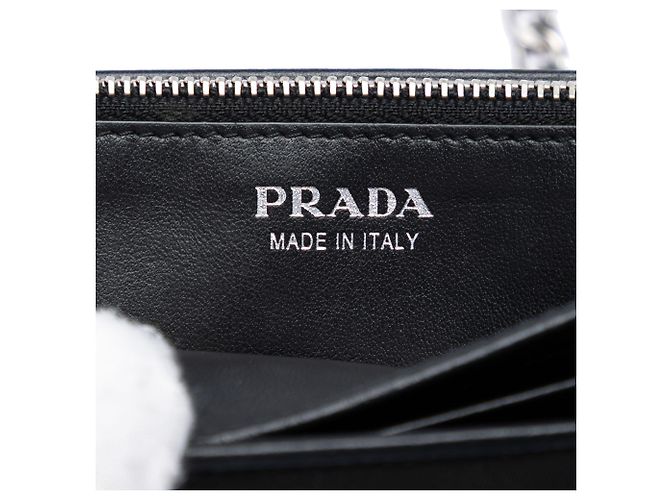 Portafoglio con catena e occhielli in Tessuto nero di Prada - vista 5