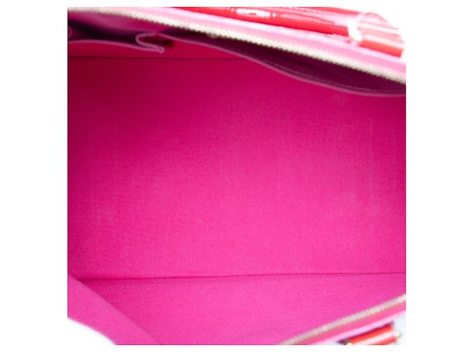 Louis Vuitton Alma GM Vernis Monogram Rosso - vista 4