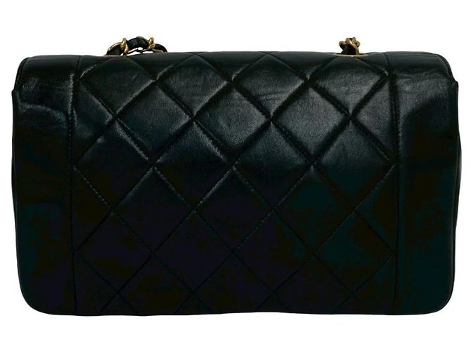 Borsa a tracolla Chanel Diana Matelassé Coco Mark in agnello Nero - vista 3