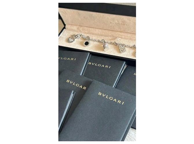 Bulgari Bvlgari Bracciale Charm Oro Bianco 18K Argento - vista 3