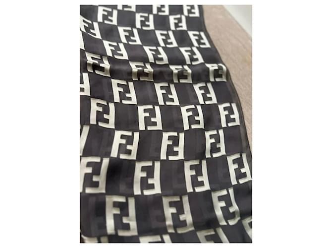 Sciarpa in seta Fendi FF Monogram Bianco - vista 2