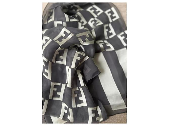 Sciarpa in seta Fendi FF Monogram Bianco - vista 3