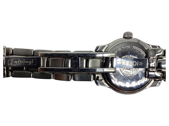 Fendi 210L Quarz-Uhr aus silbernem Edelstahl - Ansicht 8