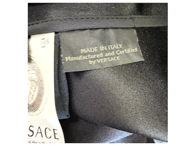Versace Minirock mit geraffter Taille aus schwarzer Viskose - Ansicht 6