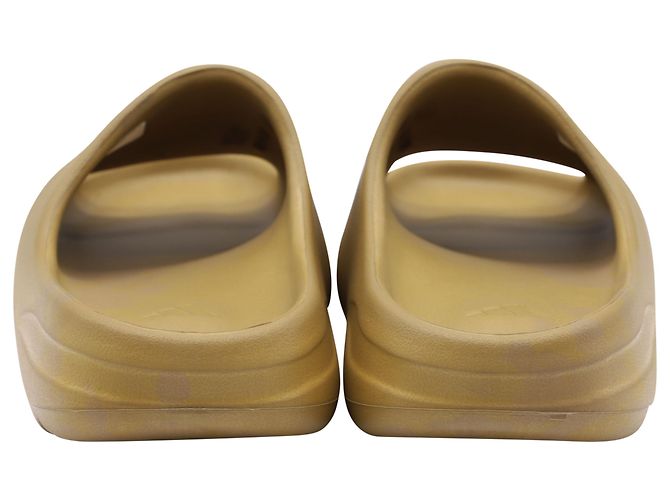 Ciabatte Yeezy Ochre in gomma Camel Giallo Cammello - vista 3
