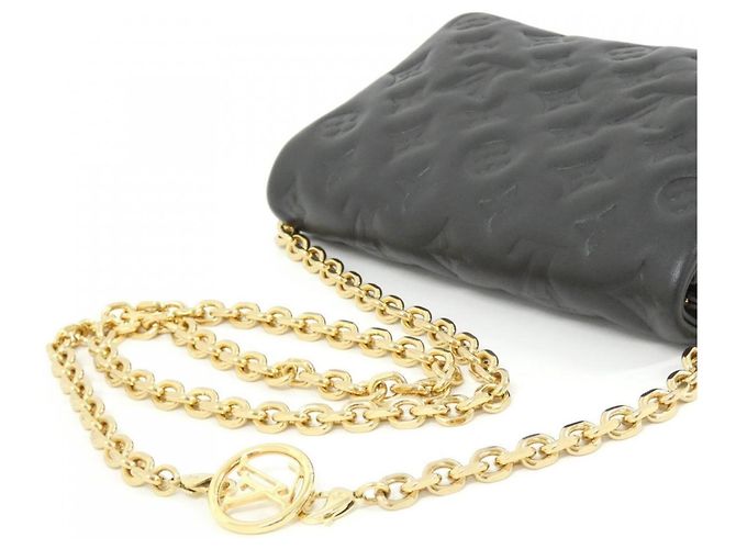 Borsa a tracolla Coussin Louis Vuitton Nero - vista 6