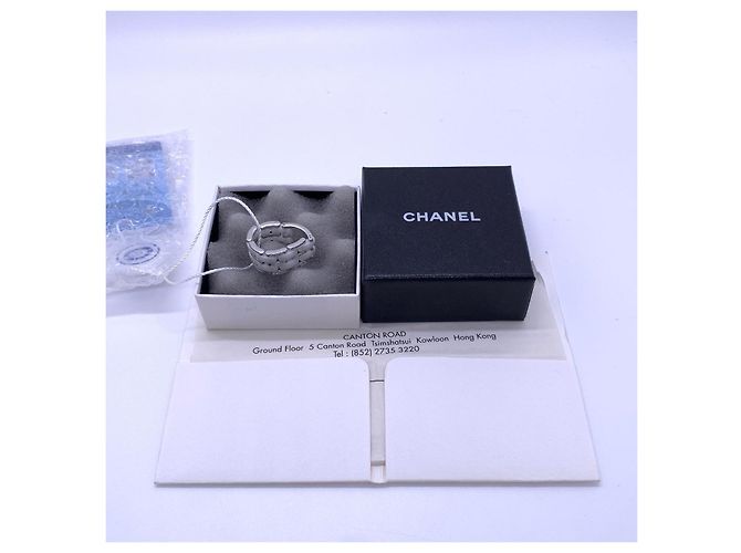 Anello Chanel Ultra Collection in Oro Bianco 18K e Ceramica - vista 6