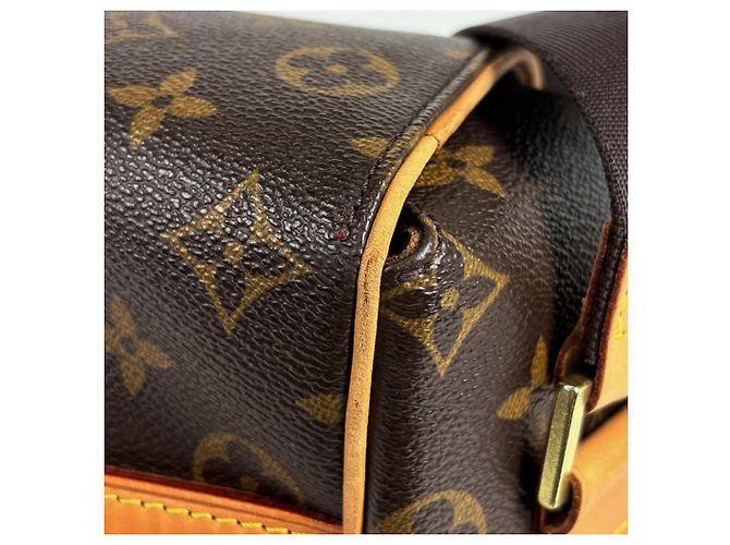 Bolso bandolera Abbesses Louis Vuitton Castaño - vista 3