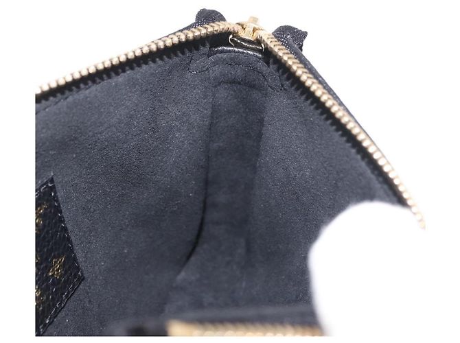 LOUIS VUITTON Empreinte Panda Mini Pochette Accessoires M13824 LV Auth 189260SM Negro Monograma - vista 20