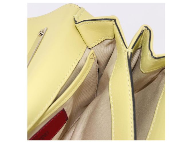 Borsa a Spalla con Catena VALENTINO in Pelle Giallo Oro Auth bs35654V D'oro - vista 19