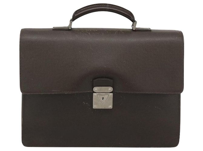 LOUIS VUITTON Taiga Robusto 1 Business Bag Grizzly M31058 LV Auth ka4954 - vista 13