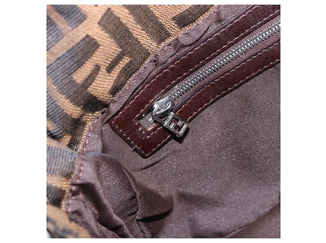 FENDI Zucca Canvas Mamma Baguette Borsa a Spalla Nero Marrone Argento Auth 189252SAM - vista 24