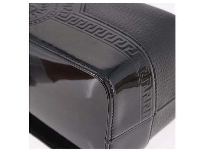 Borsa a mano con catena VERSACE in pelle nera e oro Auth bs35661A Nero D'oro - vista 14