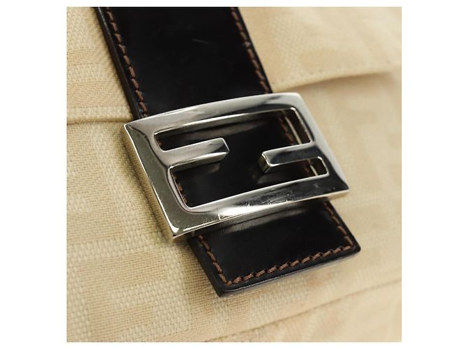 FENDI Zucca Canvas Mamma Baguette Bolso de Hombro Beige Plata Auth mr2561M - vista 19