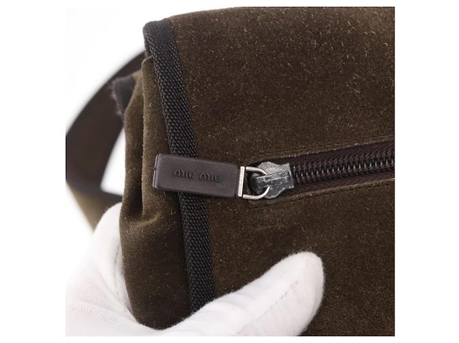 Borsa a tracolla Miu Miu in scamosciato marrone Auth 188406 - vista 9