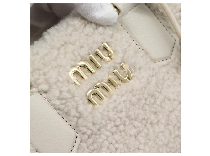 Borsa Miu Miu Shearing 2way White Gold Auth ka4884SAM Bianco D'oro - vista 20