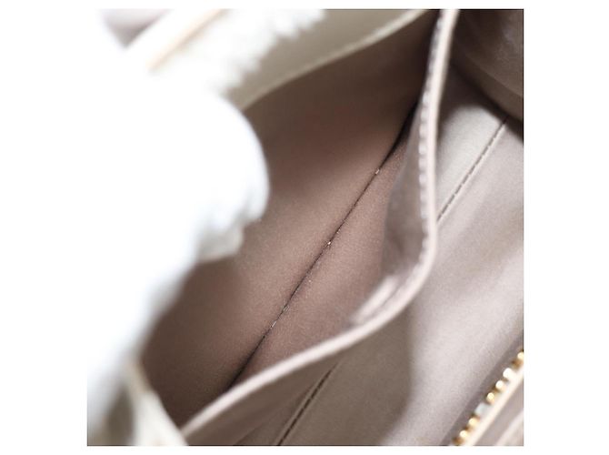 Borsa Miu Miu Shearing 2way White Gold Auth ka4884SAM Bianco D'oro - vista 24