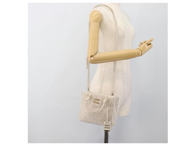 Borsa Miu Miu Shearing 2way White Gold Auth ka4884SAM Bianco D'oro - vista 25